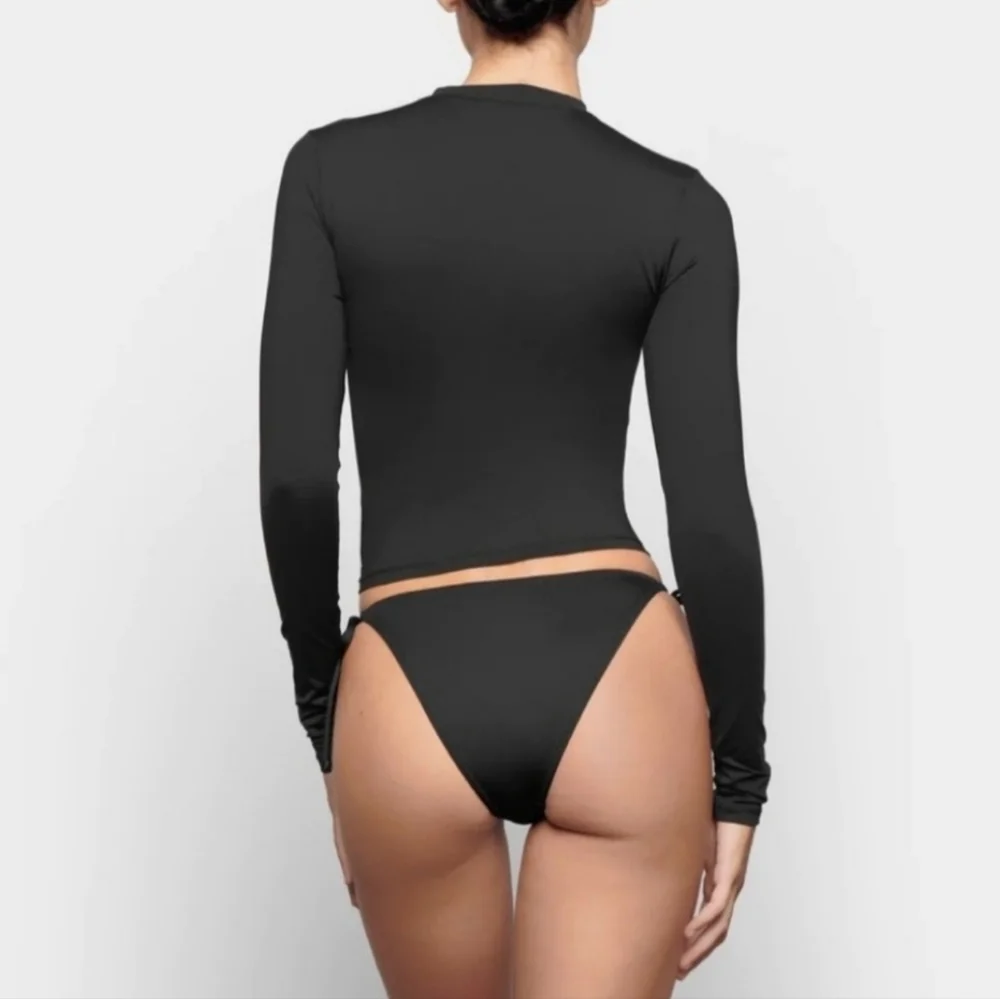 SKIMS!! Long Sleeve Swim Cover-up Cropped Top In 